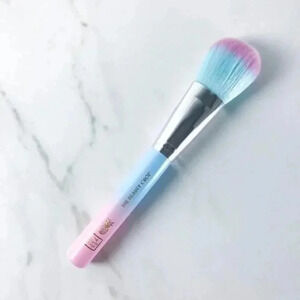 The Beauty Crop Pink Blue Powder Brush